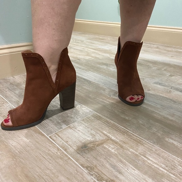 Lucky Brand (never worn) brown suede open toe bootie size 8 - Picture 10 of 13